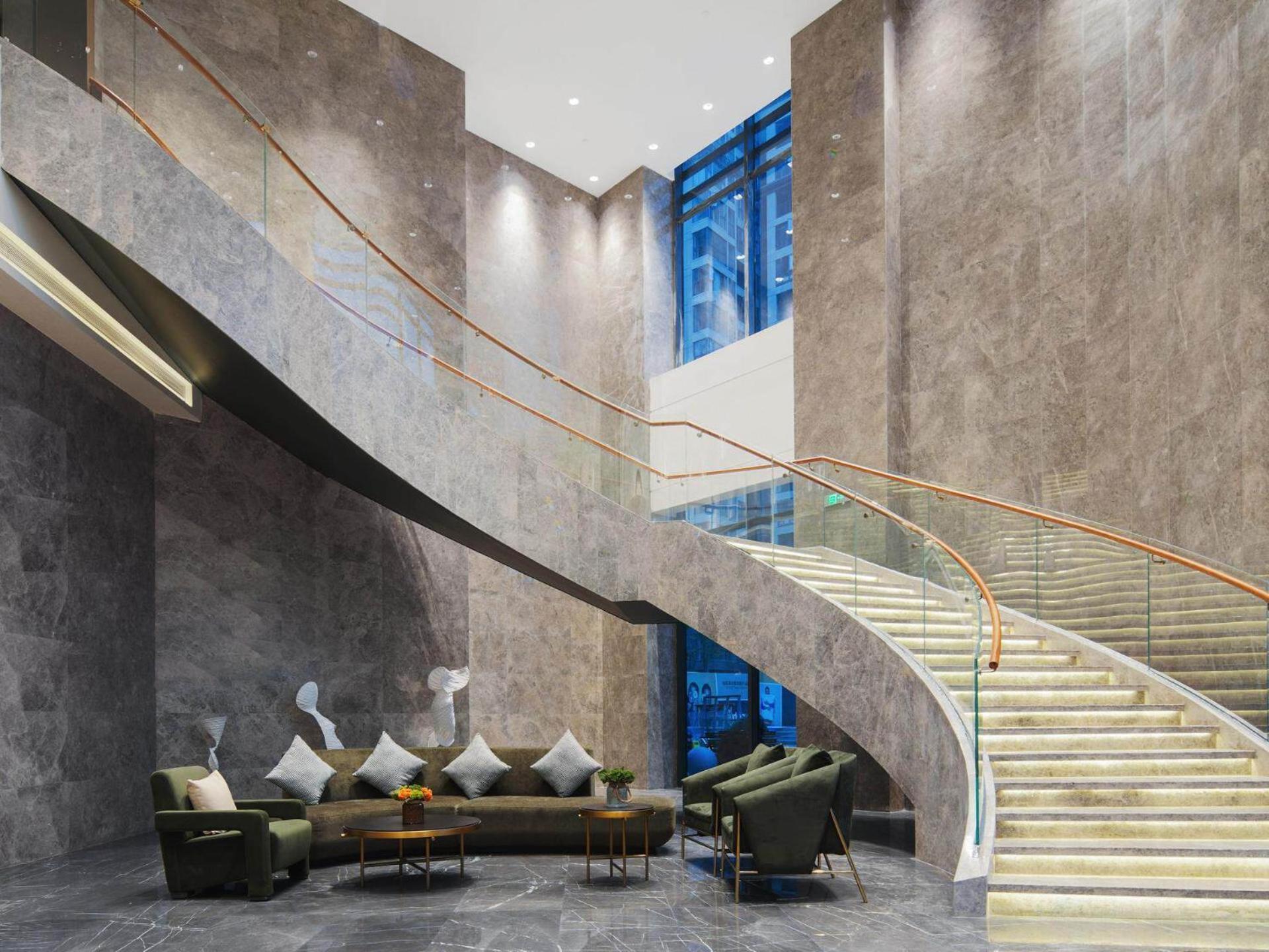 Park Inn By Radisson Nanchong Yilong Star City Plaza Экстерьер фото